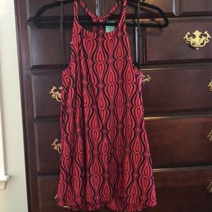 Escapade Black/Maroon top